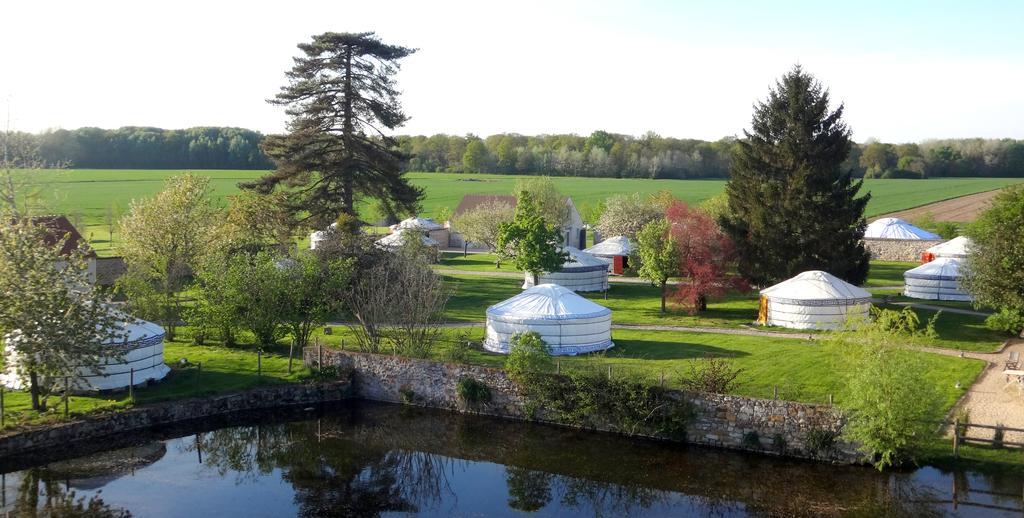 Les Ecrennes Yourte Nomade-Lodge מראה חיצוני תמונה